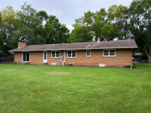 402 6th Street NE, Barnesville, MN 56514