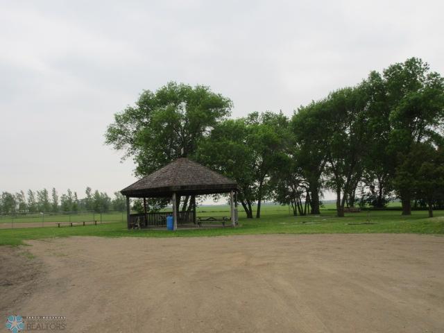 John Nokken Park behind house