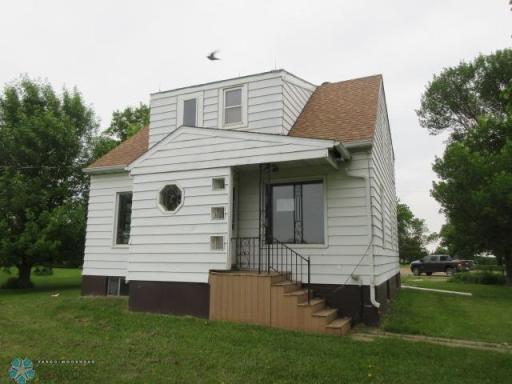 1761 108th Avenue S, Moorhead, MN 56560