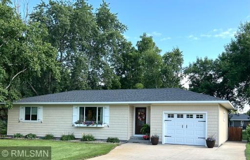 1904 Parkview Road NE, Alexandria, MN 56308