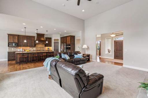 18922 Edgewood Lane, Prior Lake, MN 55372