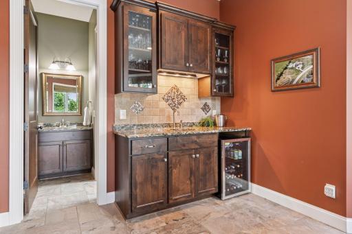 18922 Edgewood Lane, Prior Lake, MN 55372