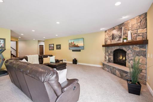 18922 Edgewood Lane, Prior Lake, MN 55372