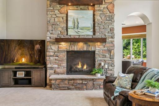 18922 Edgewood Lane, Prior Lake, MN 55372