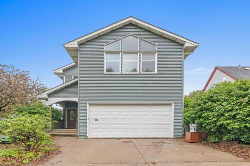 Welcome to 338 Aurora Ave St Paul, MN 55103