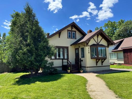 719 W Lincoln Avenue, Fergus Falls, MN 56537