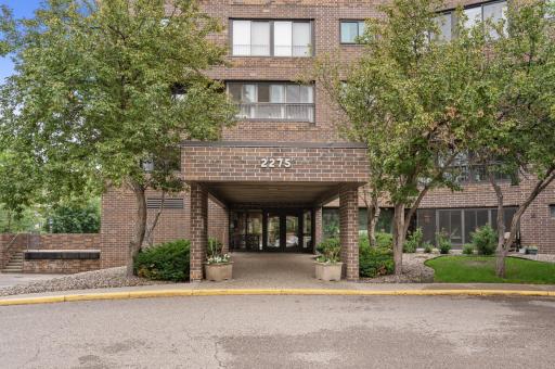 2275 Youngman Avenue, 201W, Saint Paul, MN 55116