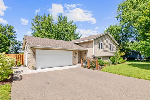 11145 Lower 167th Street W, Lakeville, MN 55044