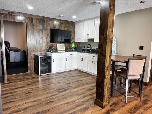 Family Room Wet Bar.jpeg