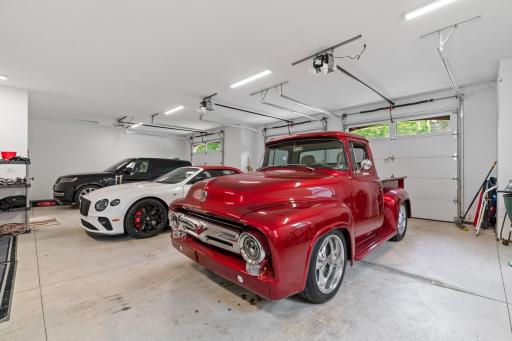main garage 4.jpeg