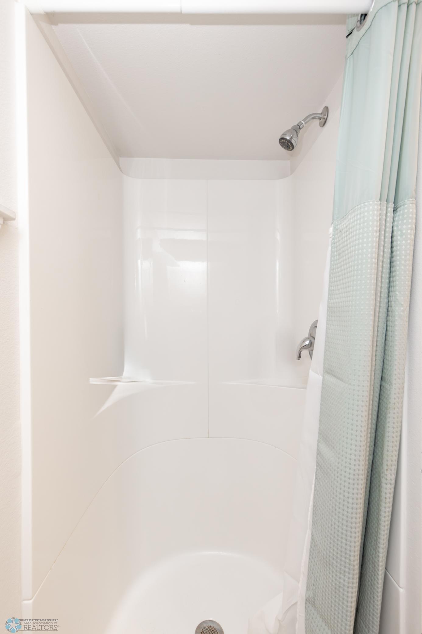 Bathroom 2 - 3/4