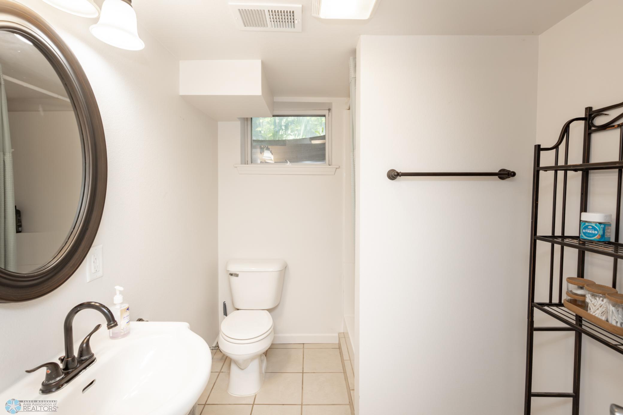 Bathroom 2 - 3/4