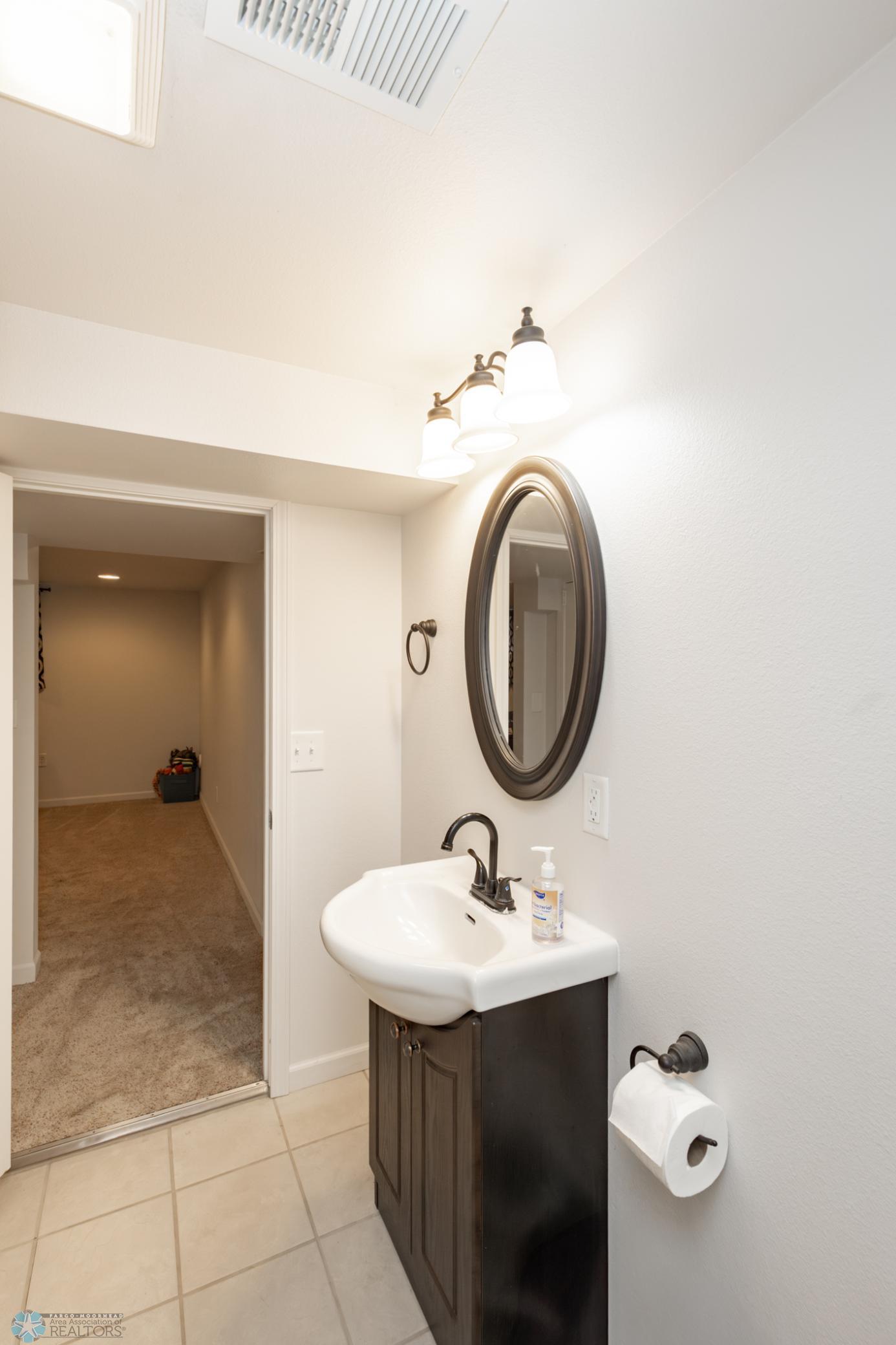 Bathroom 2 - 3/4