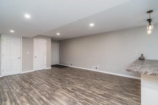 SWP-7300490.jpg