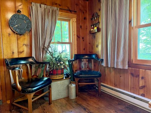 To the right of the main door you have an entrance area to take off your snow boots or toss off your flip flops.