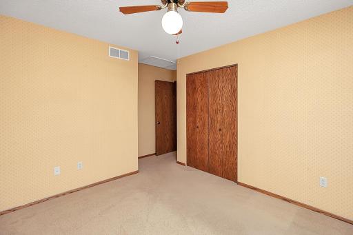 Upper Bedroom 2.jpg