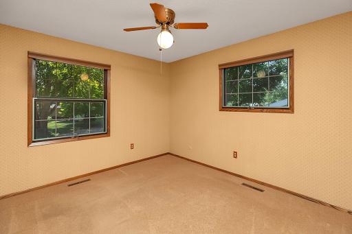 Upper Bedroom 2.jpg