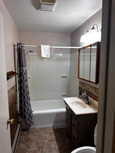 240 N State Road 35, Alma, WI 54610