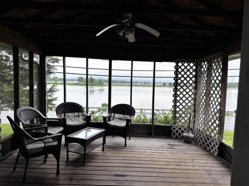 240 N State Road 35, Alma, WI 54610