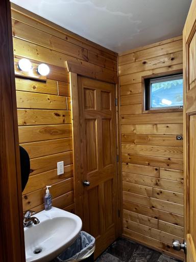 240 N State Road 35, Alma, WI 54610