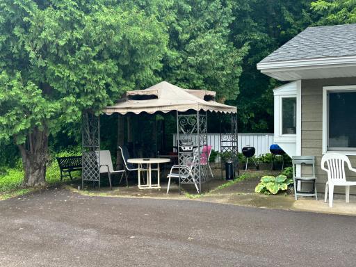 240 N State Road 35, Alma, WI 54610