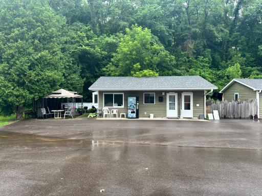 240 N State Road 35, Alma, WI 54610