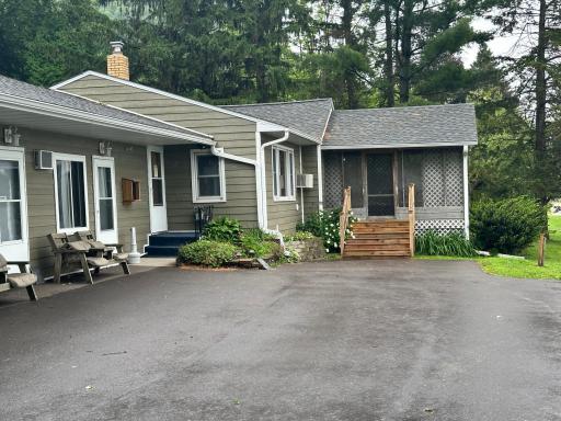 240 N State Road 35, Alma, WI 54610