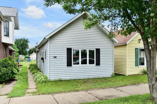 971 E 8th Street, Winona, MN 55987