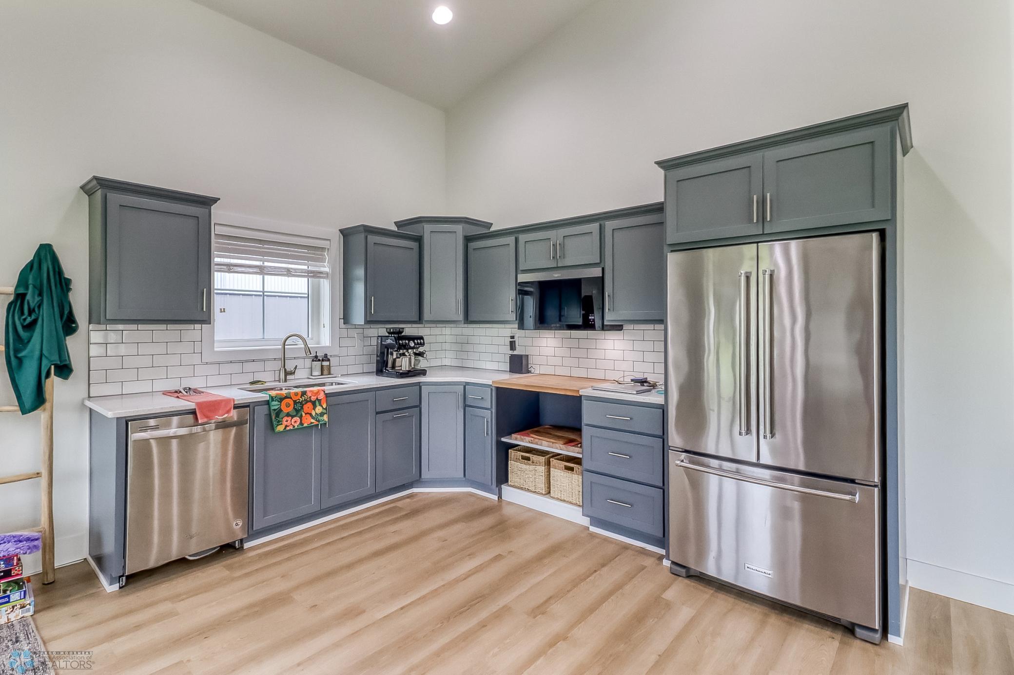 Kitchen1_2.jpg