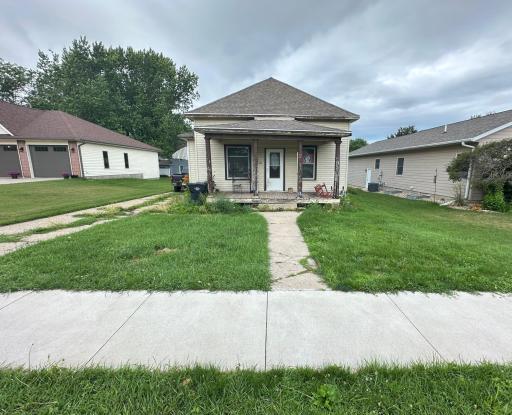 203 S 4th Street, Beaver Creek, MN 56116