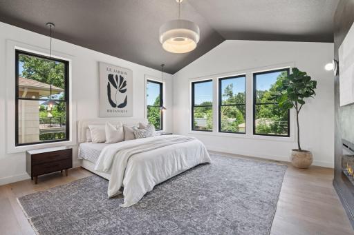 Vaulted ceilings + brilliant natural light.