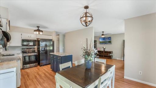32478 Sunrise Road, Avon, MN 56310