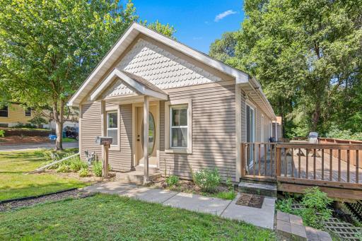706 2nd Avenue NW, Saint Paul, MN 55112