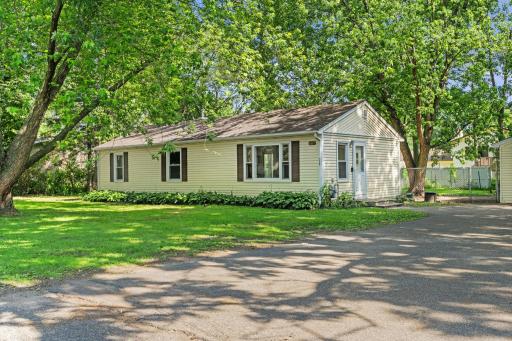 807 74 1/2 Avenue N, Brooklyn Park, MN 55444