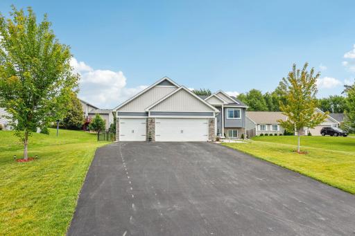 332 4th Avenue NE, Lonsdale, MN 55046