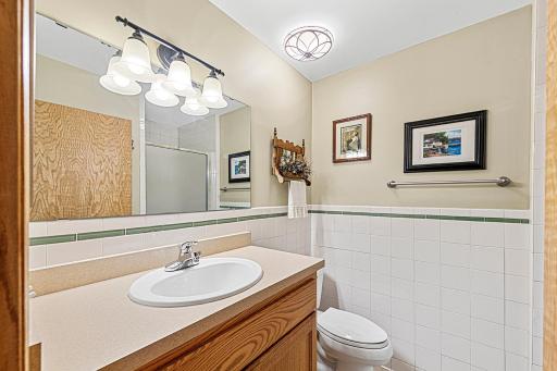Lower level full bath