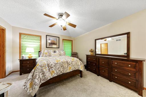 Double windows and ceiling fan