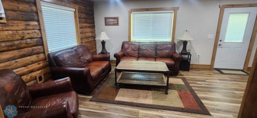 792 2nd Street NW, Hillsboro, ND 58045