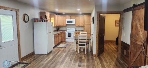 792 2nd Street NW, Hillsboro, ND 58045