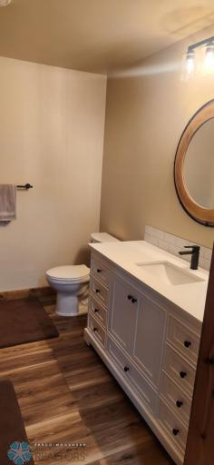 792 2nd Street NW, Hillsboro, ND 58045