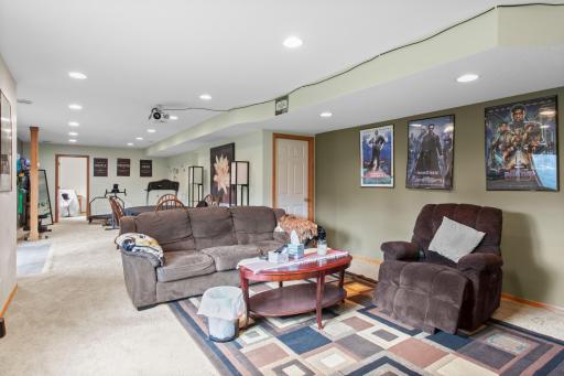 10013 Georgia Avenue N, Minneapolis, MN 55445