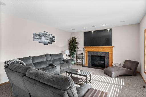 10013 Georgia Avenue N, Minneapolis, MN 55445