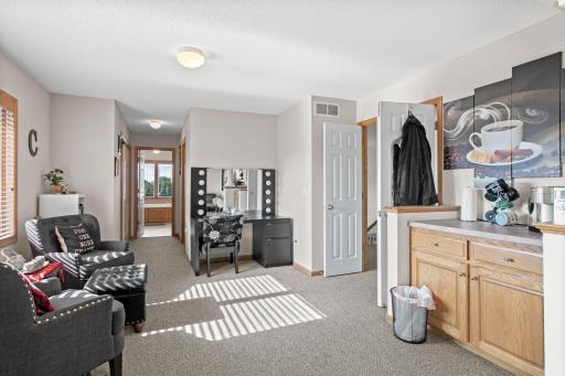 10013 Georgia Avenue N, Minneapolis, MN 55445