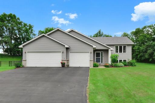Welcome to 2517 Shannon Court! Gorgeous two-level split
