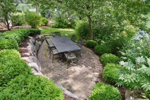 6813 Dakota Trail, Minneapolis, MN 55439