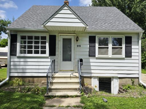 915 14th Avenue SE, Austin, MN 55912