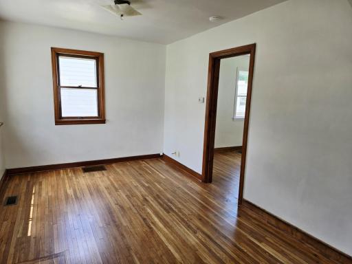 915 14th Avenue SE, Austin, MN 55912