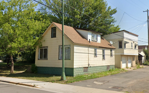 304 S 3rd Avenue, Virginia, MN 55792