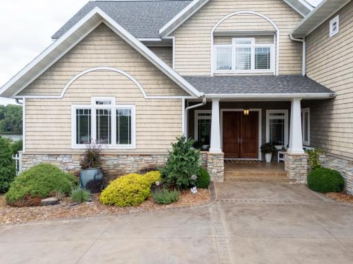 830 Prairie Island Road N, Winona, MN 55987