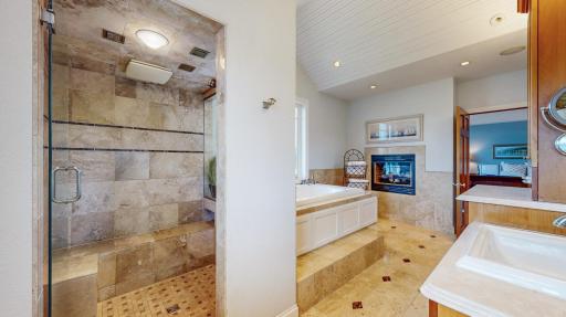 830 Prairie Island Road N, Winona, MN 55987